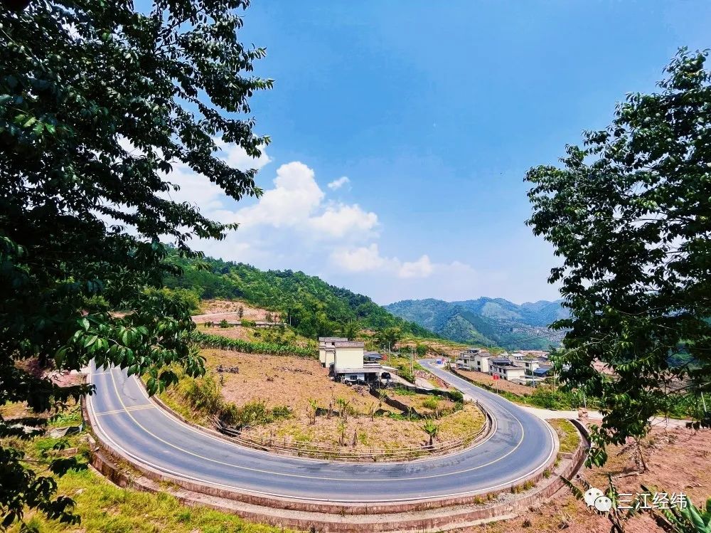 雲南江城縣勐烈鎮大寨村立足特色優勢加快建設邊境小康村